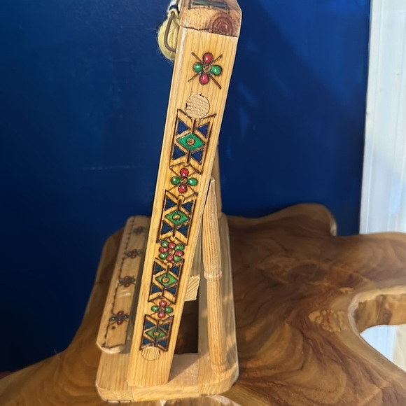 Vintage Tabletop Model of Loom and Turkish Rug Display - Picture 8 of 8